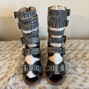 Freebird Multi Croc Bond size 7